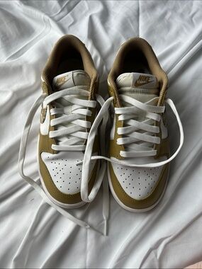 Sz 8 Nike Dunk Low Essential Paisley Pack Barley EUC
